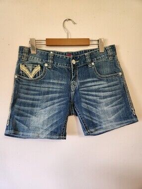 Rock & Roll Cowgirl Rhinestone Western Denim Shorts Size 29 EUC Rodeo Cowgirl
